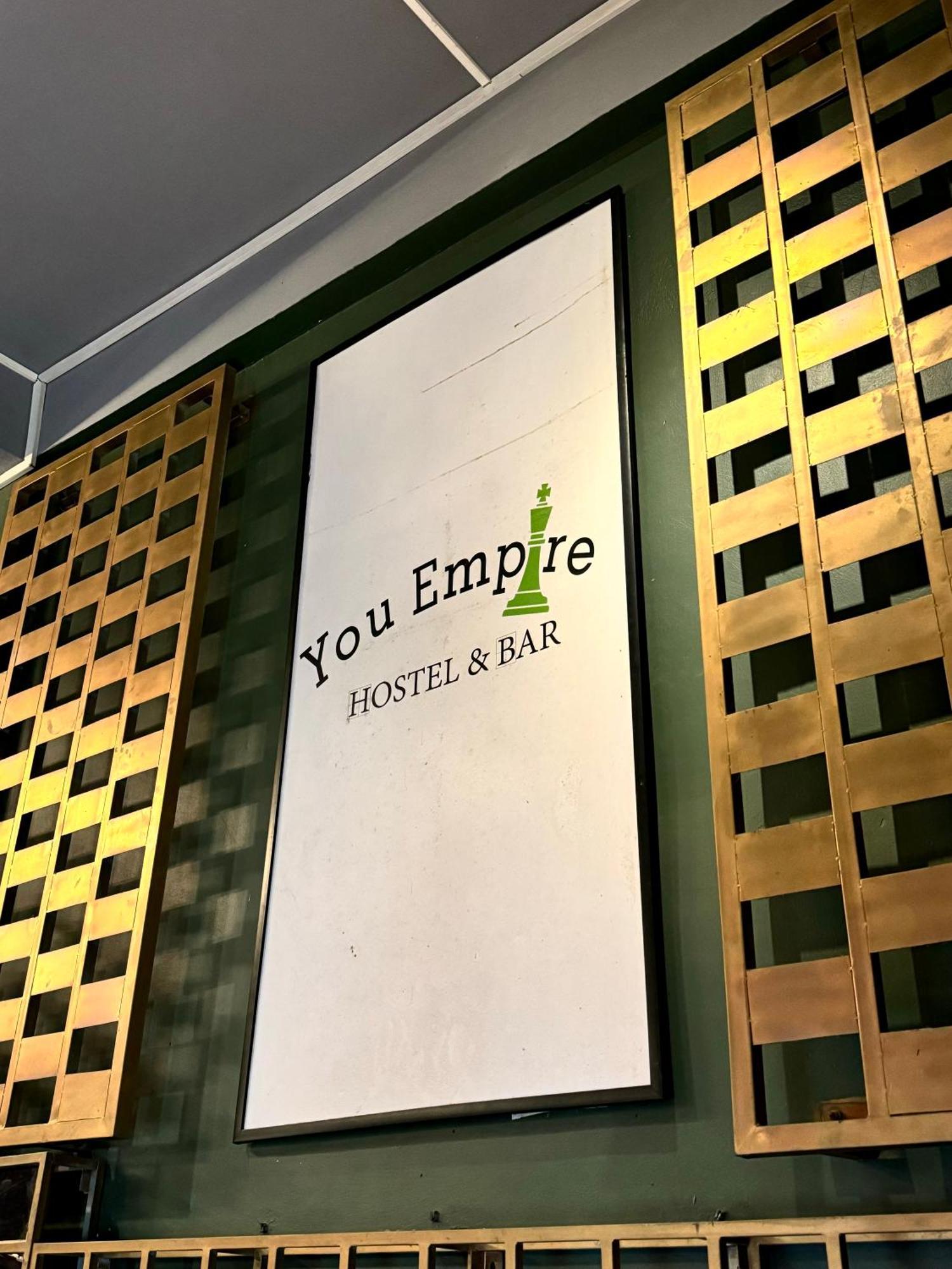 You Empire Hostel & Bar Pakse Exterior foto
